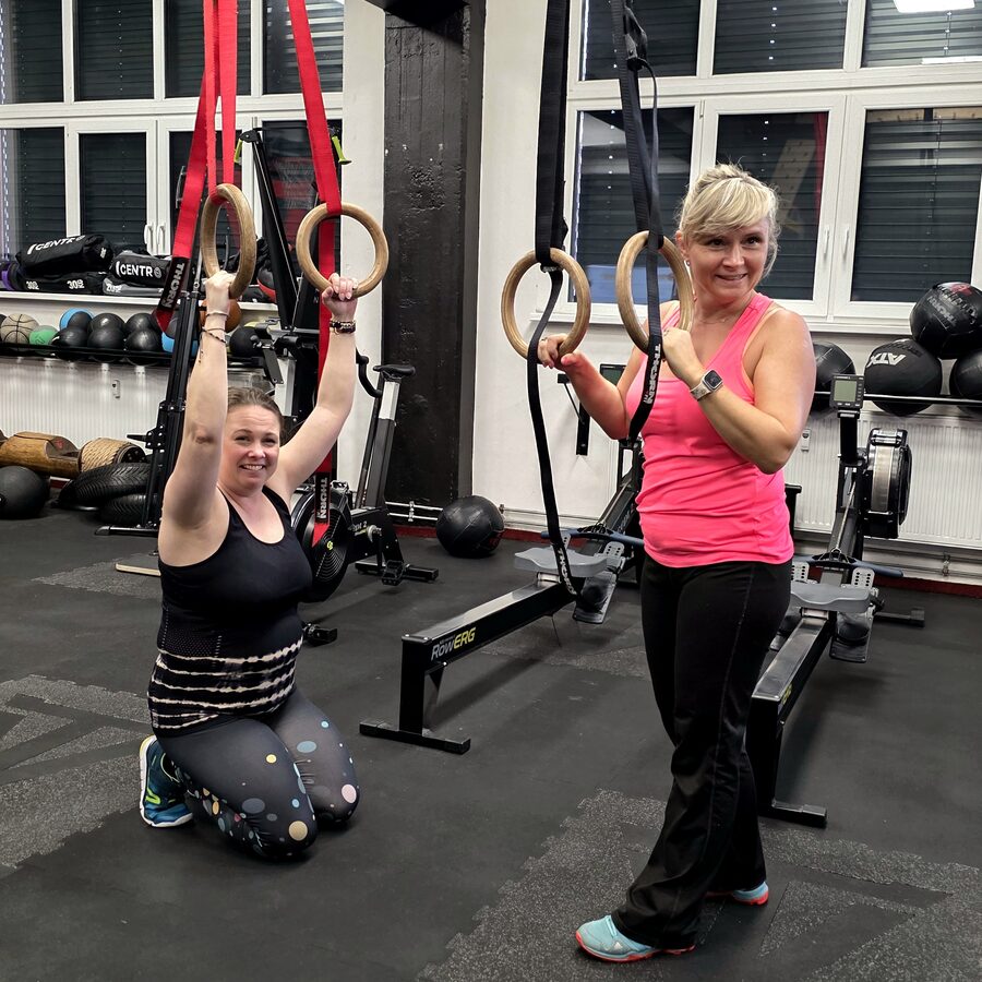 Klientka na TRX ve VT GYM